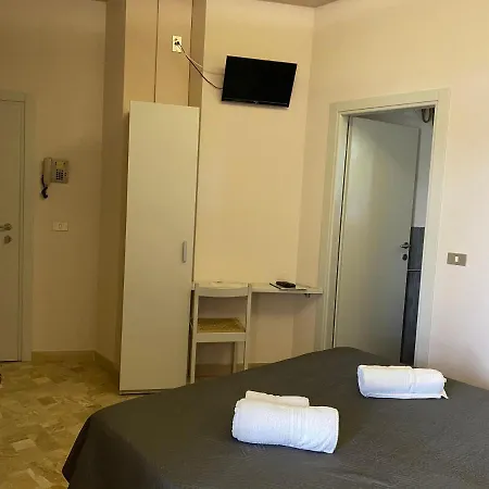 Moderno - 호텔 3*